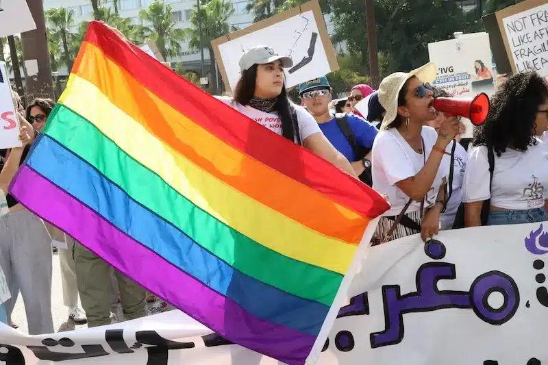 femme-manifestation-pride-6